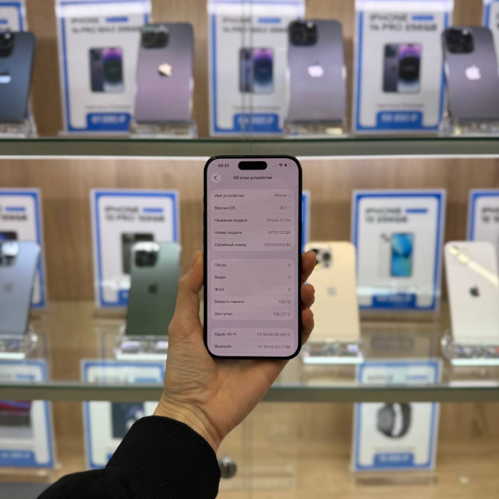 Б/у Смартфон Apple iPhone 15 Pro 128GB Черный (Black Titanium)