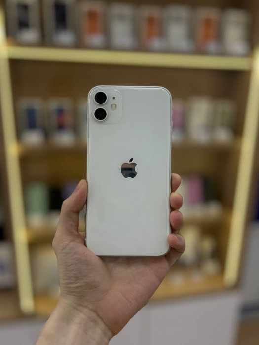Б/у Смартфон Apple iPhone 11 128GB Белый