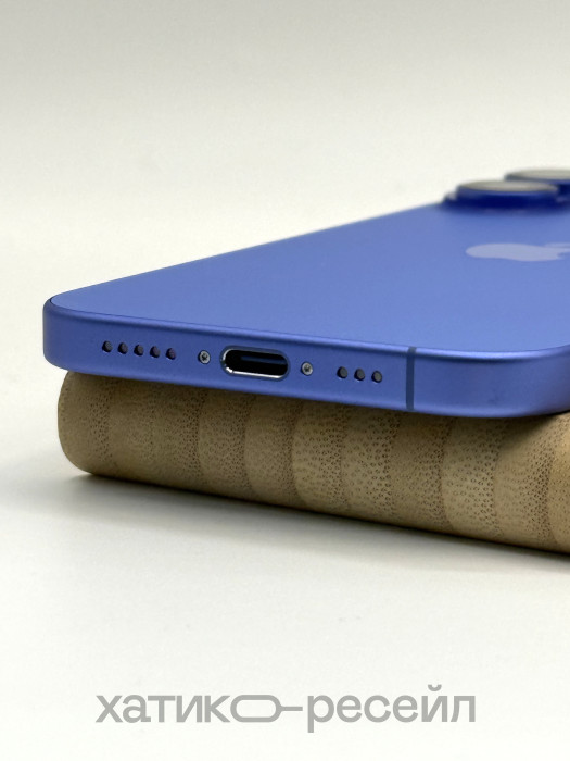 Уценка Смартфон Apple iPhone 16 256GB Ультрамарин (Ultramarine)