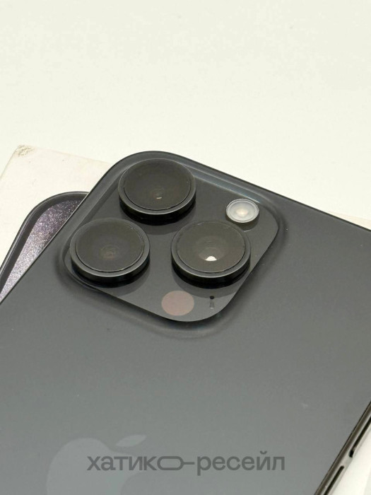 Б/у Смартфон Apple iPhone 15 Pro Max 256GB Черный Титан