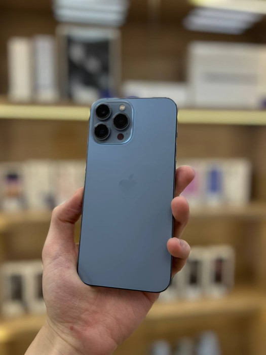 Б/у Смартфон Apple iPhone 13 Pro Max 256GB Небесно-голубой | Фото 1 из 5