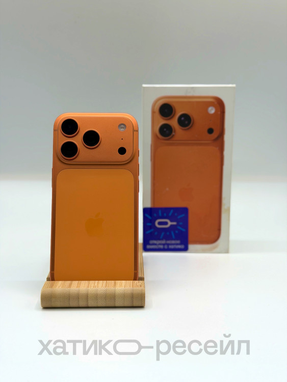 б/у Apple iPhone 17 Pro 256GB Оранжевый (Cosmic Orange) nano SIM + eSIM