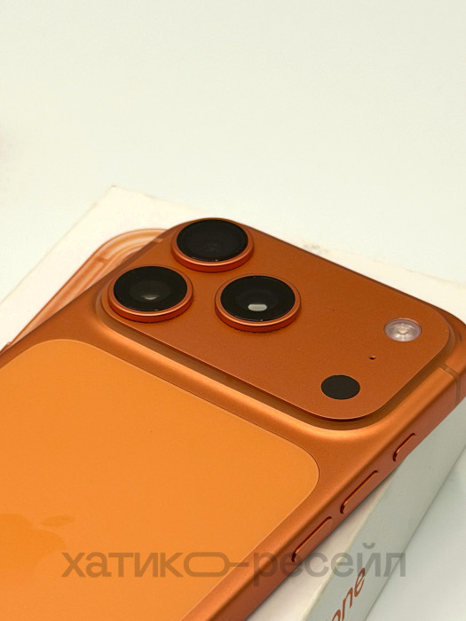 б/у Apple iPhone 17 Pro 256GB Оранжевый (Cosmic Orange) nano SIM + eSIM