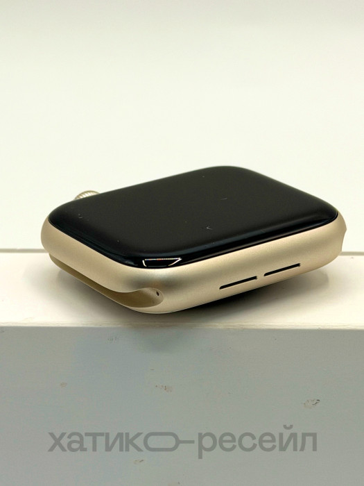 Уценка Умные часы Apple Watch SE 3 44mm Starlight Aluminum Case with Starlight Sport Band