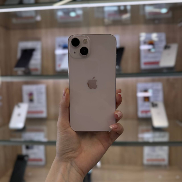 Б/У Смартфон Apple iPhone 13 128GB Розовый | Фото 1 из 5