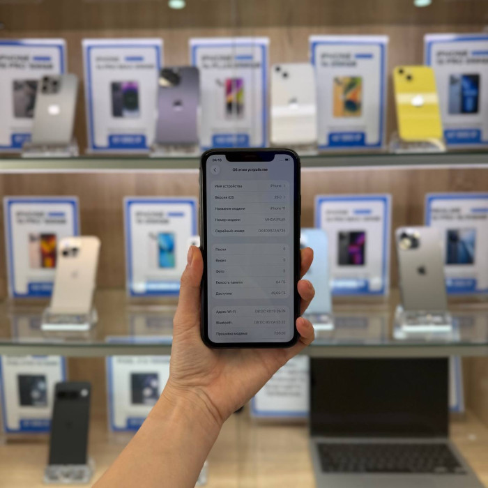 Б/у Смартфон Apple iPhone 11 64GB Black RU