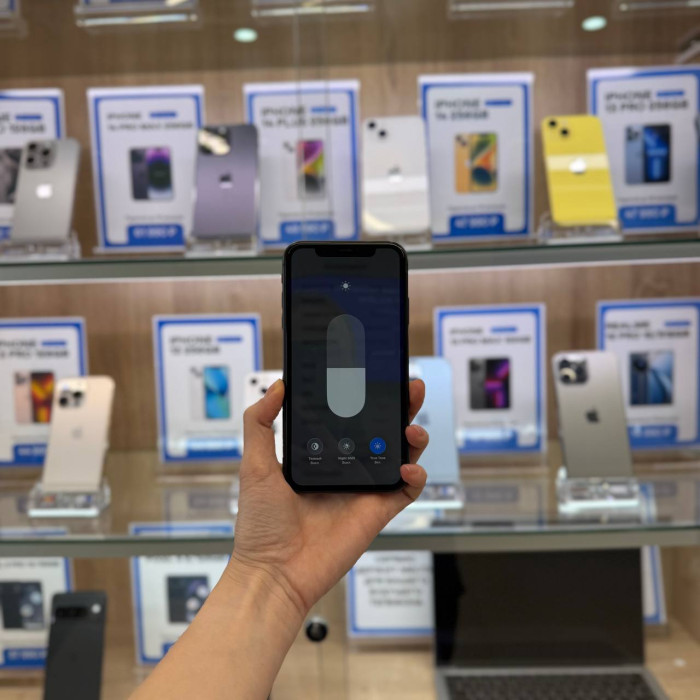 Б/у Смартфон Apple iPhone 11 64GB Black RU