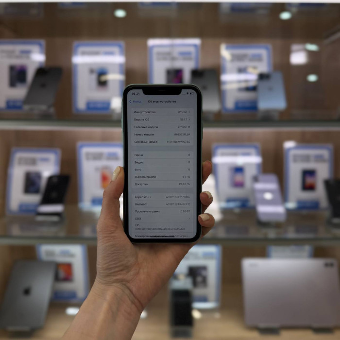 Б/у Смартфон Apple iPhone 11 64GB Зеленый | Фото 2 из 5
