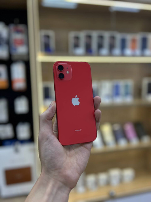 Б/у Смартфон Apple iPhone 12 64GB Красный RU