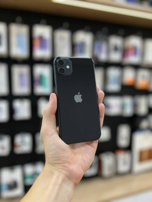 Б/у Смартфон Apple iPhone 11 128GB Black RU