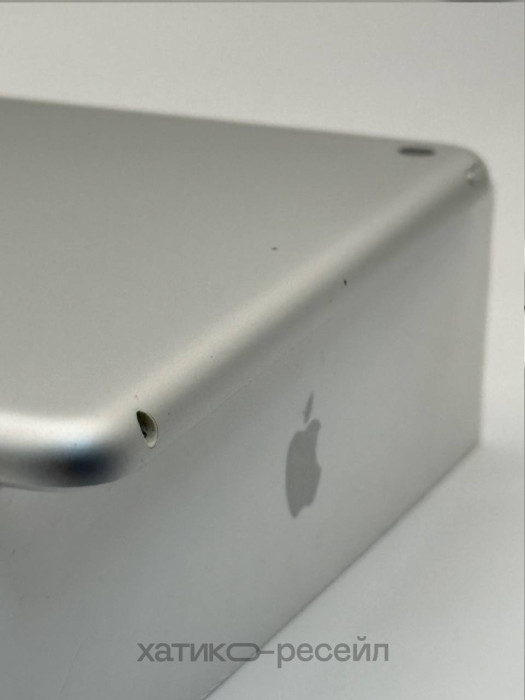 Б/у Планшет iPad (7-го поколения) 32Gb Wi-Fi Silver