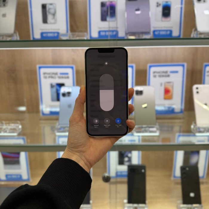 Б/у Смартфон Apple iPhone 14 128GB Starlight