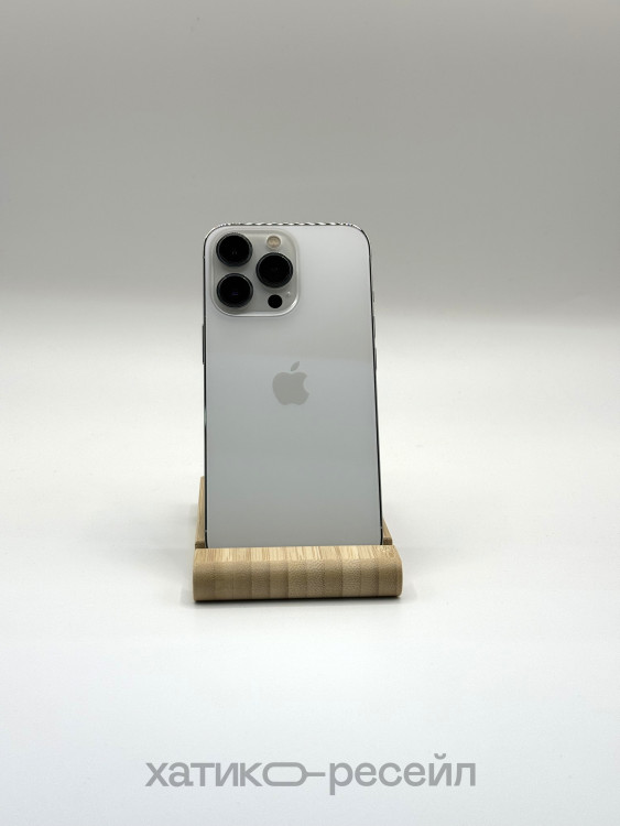 Б/у Смартфон Apple iPhone 13 Pro 256GB Серебристый