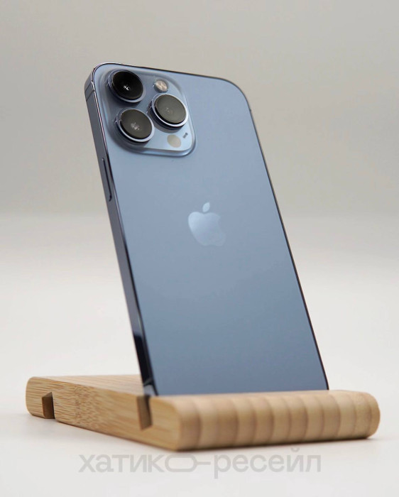 Б/у Смартфон Apple iPhone 13 Pro 128GB Небесно-голубой (Sierra Blue)