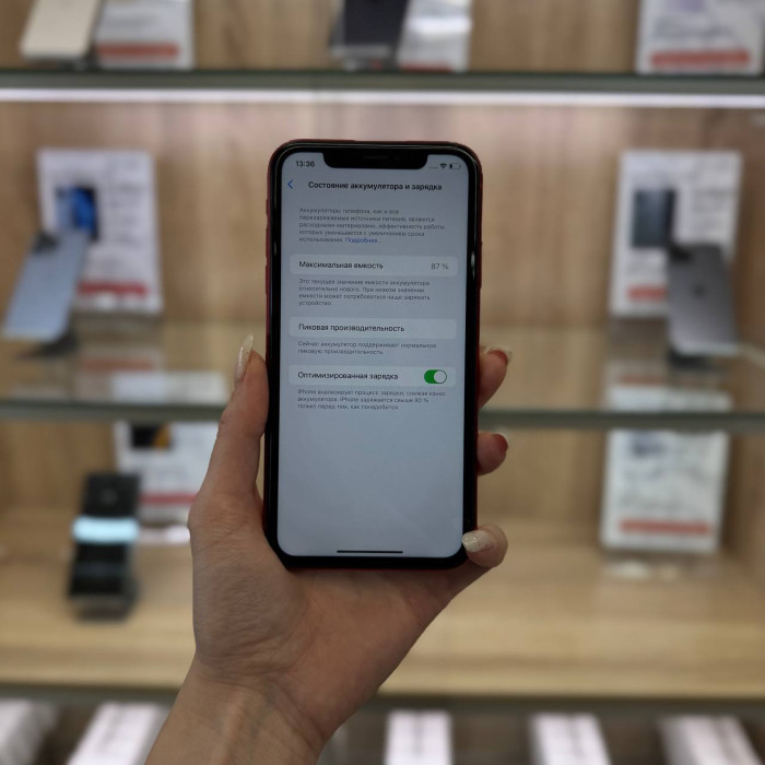 Б/у iPhone XR 64GB Красный RU | Фото 4 из 5