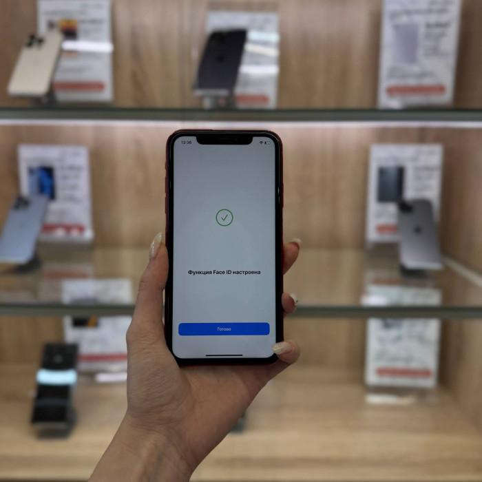 Б/у iPhone XR 64GB Красный RU | Фото 5 из 5