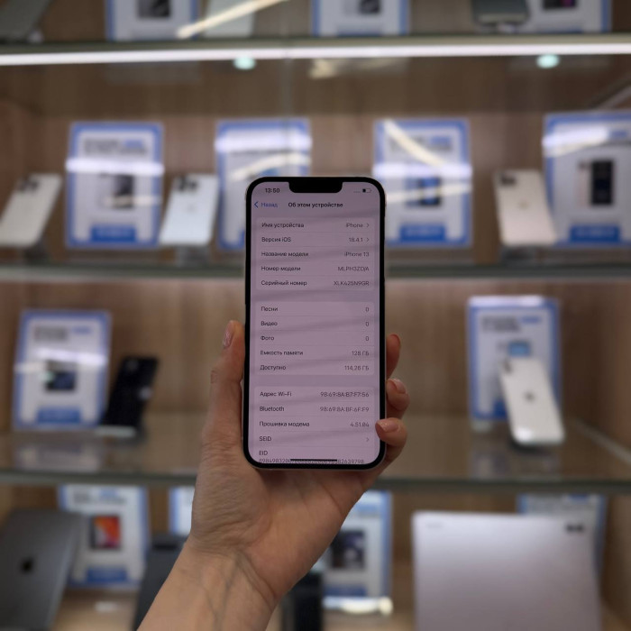Б/у Смартфон Apple iPhone 13 128GB Pink | Фото 2 из 5