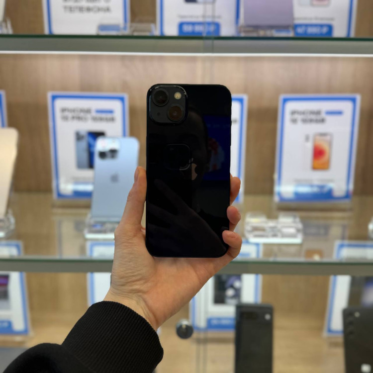 Б/у Смартфон Apple iPhone 13 128GB Черный