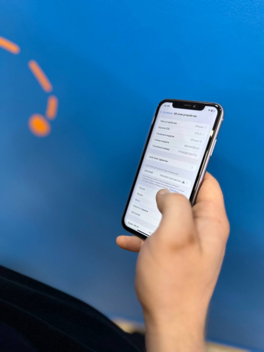 Б/у Смартфон Apple iPhone 11 256GB White