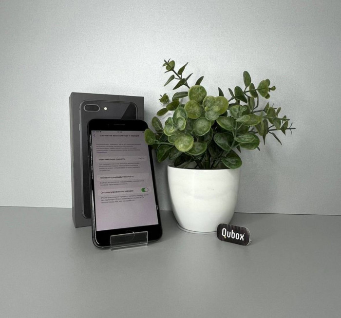 Б/у Смартфон Apple iPhone 8 Plus 64GB Black RU | Фото 4 из 6