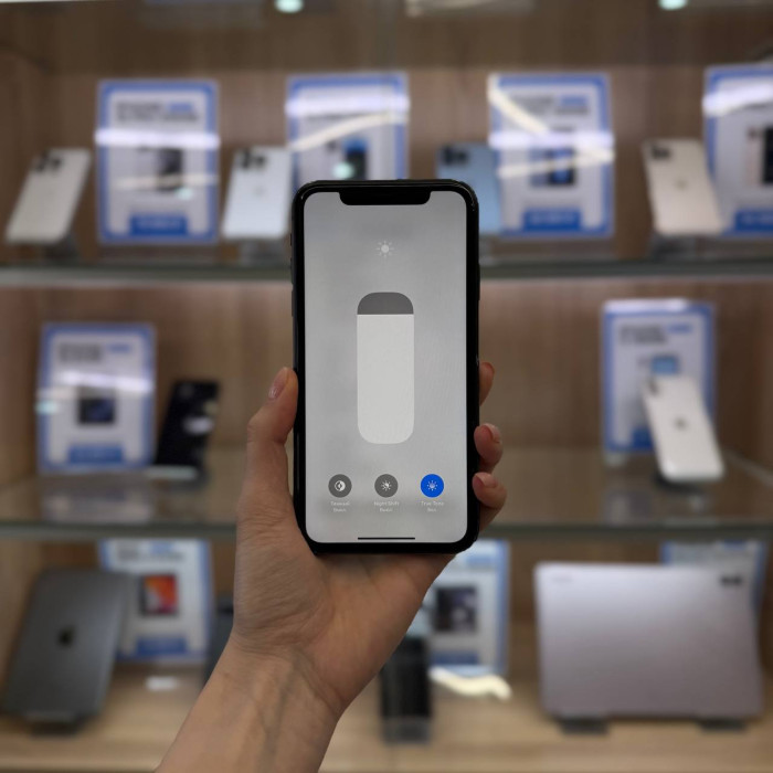 Б/у Смартфон Apple iPhone 11 64GB Черный RU #2