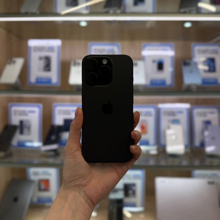 Б/У Смартфон Apple iPhone 16 Pro 256GB Черный (Black Titanium) | Фото 1 из 5