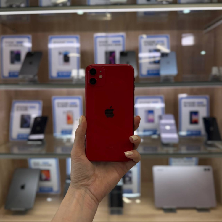 Б/у Смартфон Apple iPhone 11 128GB Красный