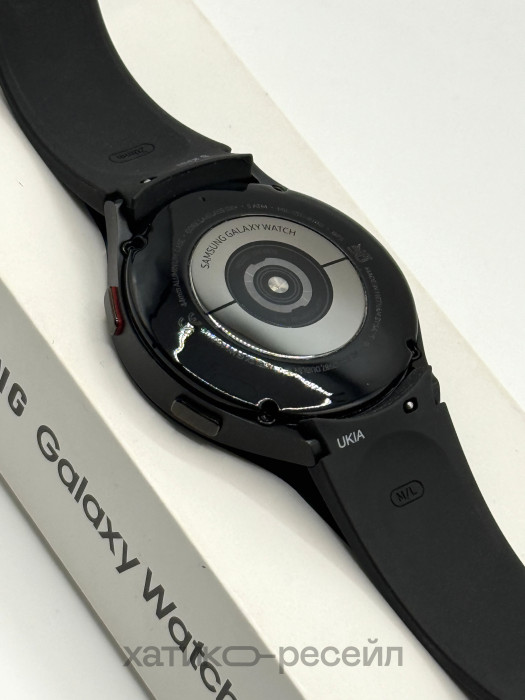 Уценка Умные часы Samsung Galaxy Watch4 44mm Черный