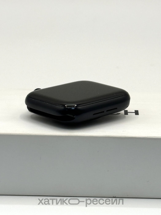Б/У Умные часы Apple Watch SE 2022 44mm Aluminum Case with Sport Band Черный | Фото 5 из 5