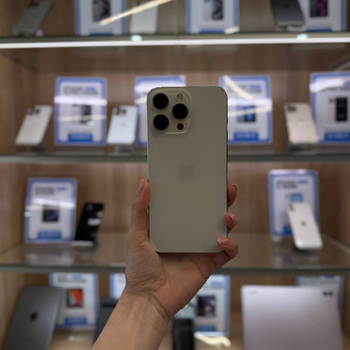 Уценка Смартфон Apple iPhone 15 Pro Max 256GB Белый (White Titanium) | Фото 1 из 5