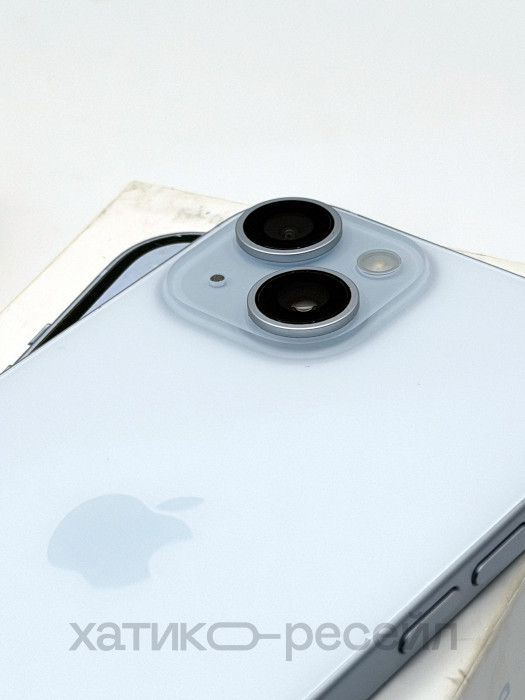 Б/у Смартфон Apple iPhone 15 128GB Голубой (Blue) nano SIM + eSIM