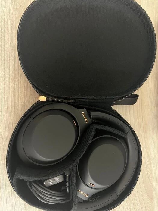 Sony WH 1000 XM4