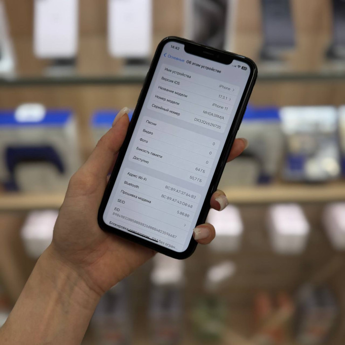 Б/у Смартфон Apple iPhone 11 64GB Черный EU
