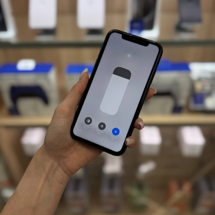 Б/у Смартфон Apple iPhone 11 64GB Черный EU