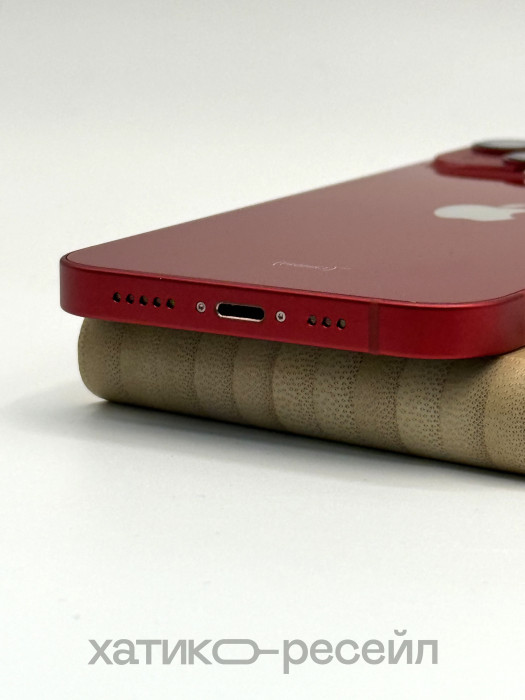 Уценка Смартфон Apple iPhone 13 128GB Красный (PRODUCT) RED (Без RuStore) | Фото 4 из 5