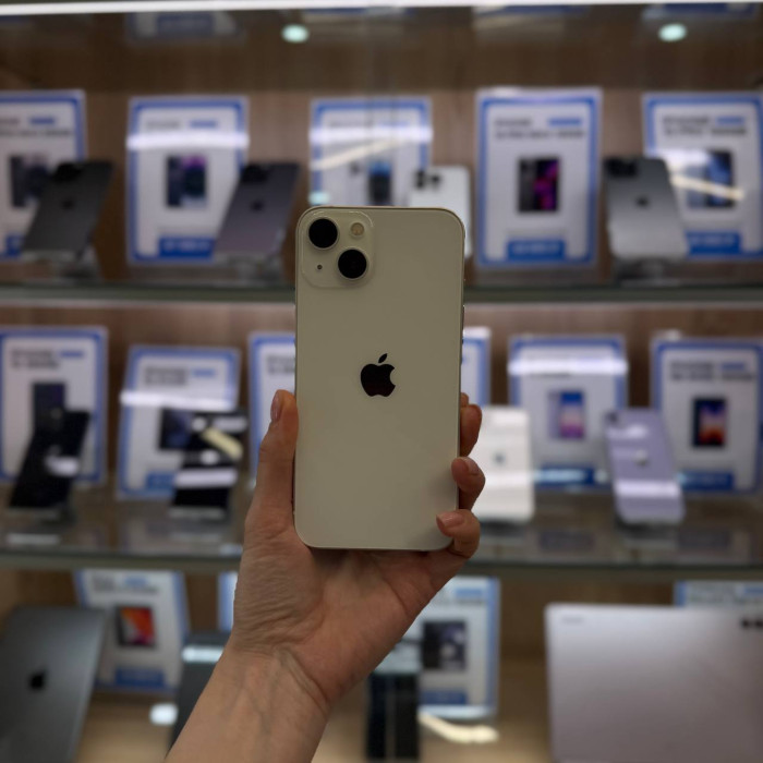 Уценка Смартфон Apple iPhone 13 128GB Сияющая звезда (Starlight)