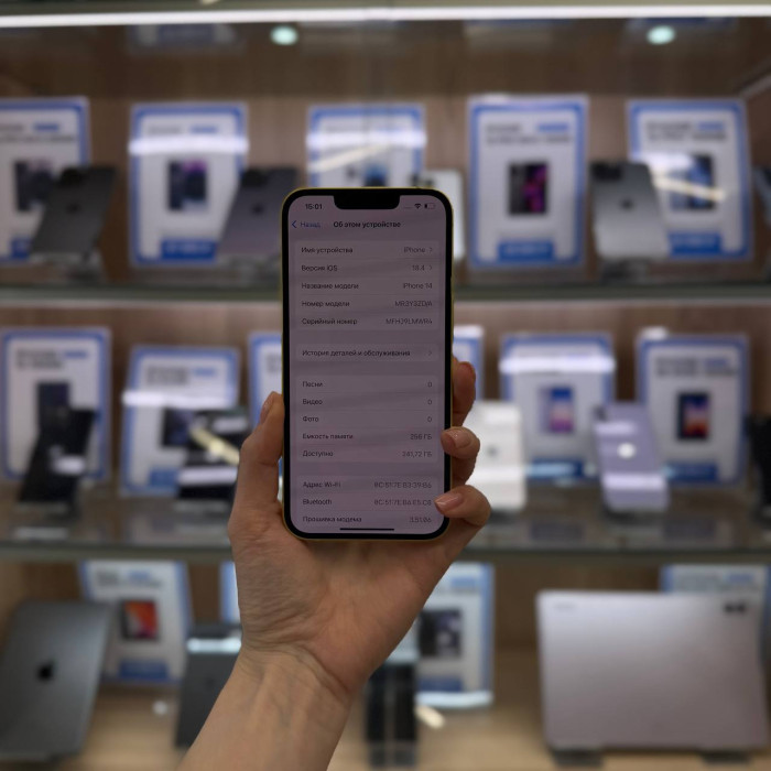 Уценка Смартфон Apple iPhone 14 256GB Желтый (Yellow) nano SIM + eSIM | Фото 2 из 6