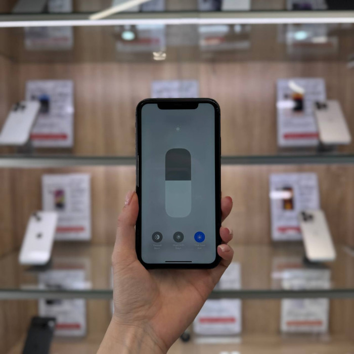Б/у Смартфон Apple iPhone 11 Black 128GB RU