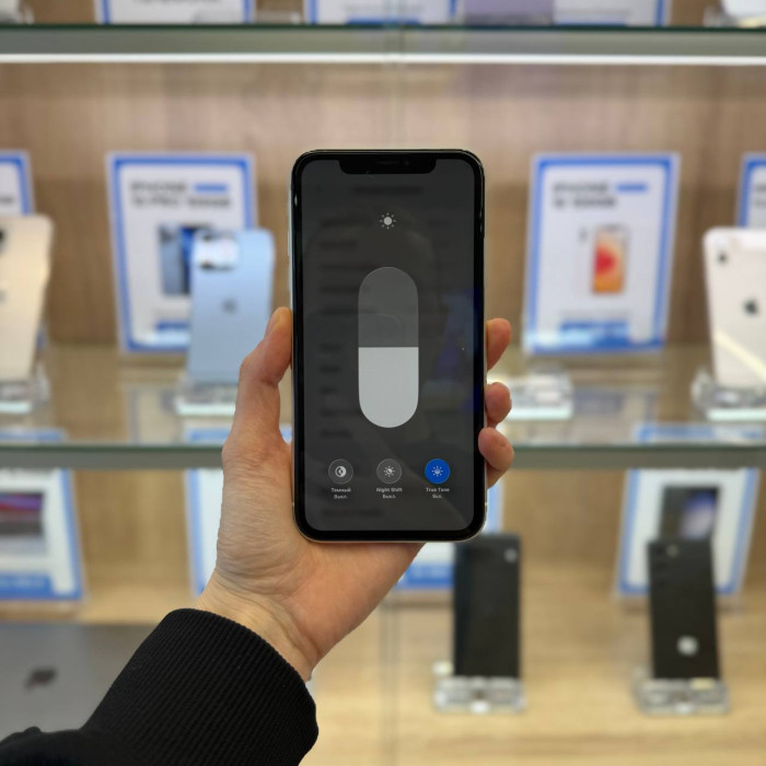 Б/У Смартфон Apple iPhone 11 128GB Белый EU | Фото 3 из 5