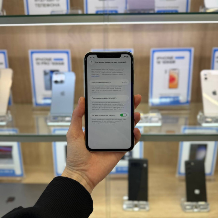 Б/У Смартфон Apple iPhone 11 128GB Белый EU | Фото 4 из 5