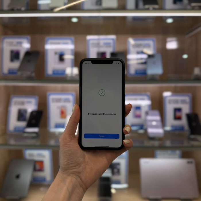 Б/у Смартфон Apple iPhone 11 64GB Черный RU