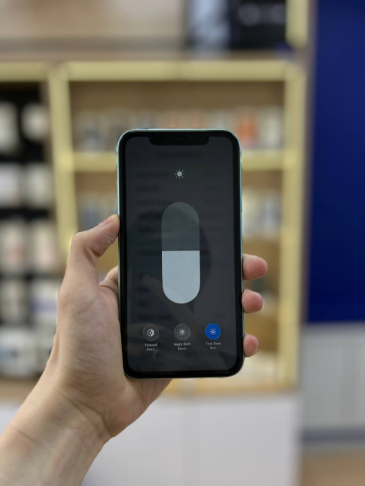 Б/у Смартфон Apple iPhone 11 64GB Green
