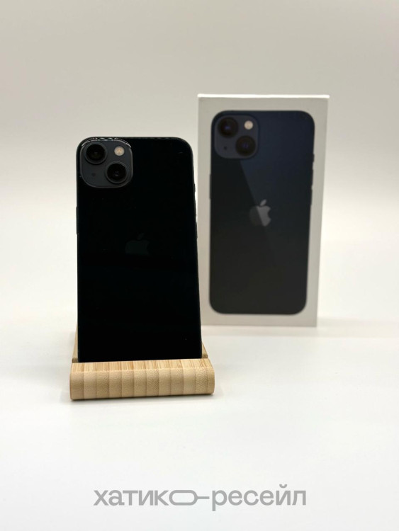 Б/у Смартфон Apple iPhone 13 256GB Темная Ночь EU
