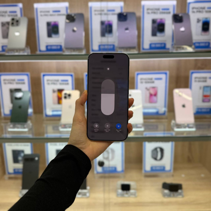 Б/у Смартфон Apple iPhone 16 Pro Max 256GB White Titanium