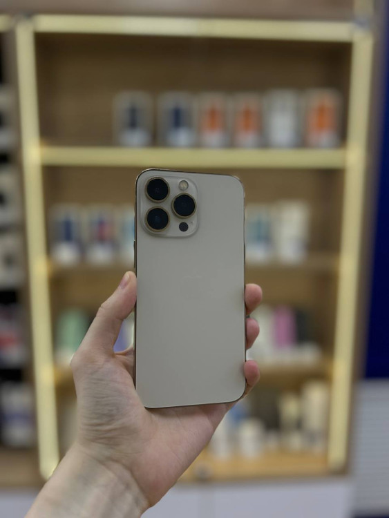 Б/У Смартфон Apple iPhone 13 Pro 256GB Gold