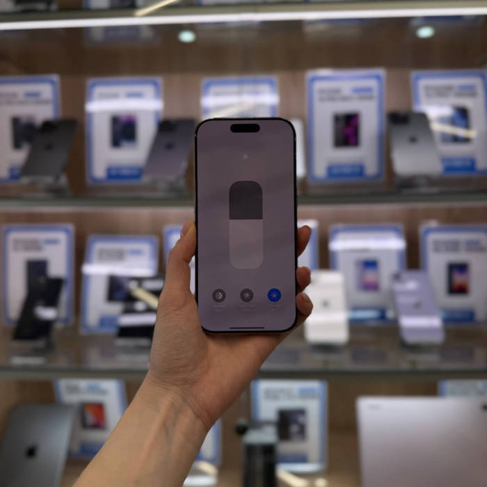 Уценка Смартфон Apple iPhone 16 Pro 128GB Пустынный титан (Desert Titanium) nano SIM + eSIM | Фото 3 из 5
