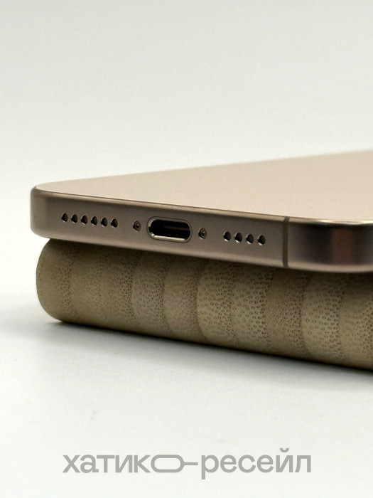 Уценка Смартфон Apple iPhone 16 Pro Max 256GB Пустынный титан (Desert Titanium)