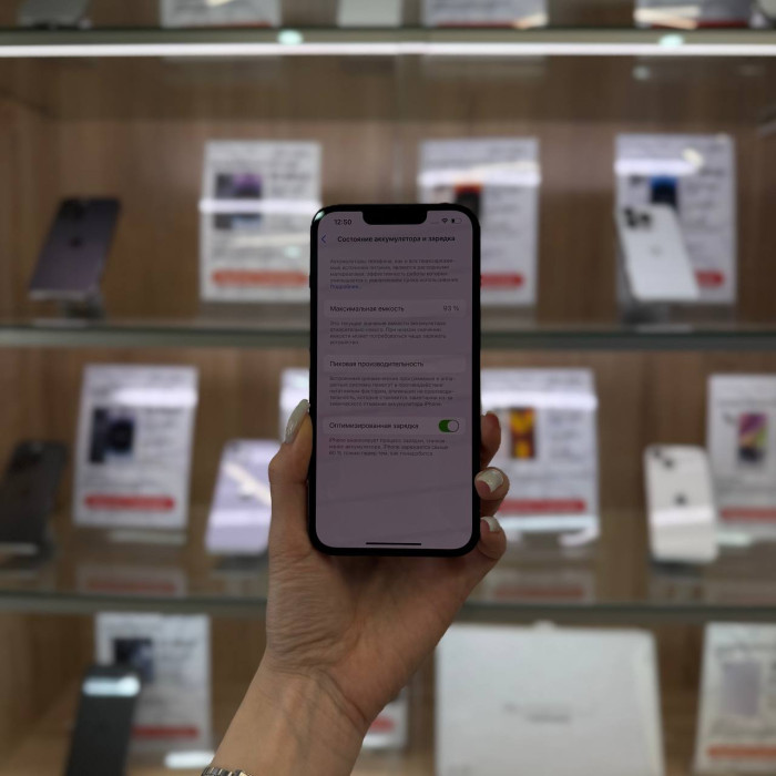 Б/у Смартфон Apple iPhone 13 128GB Темная ночь | Фото 4 из 5