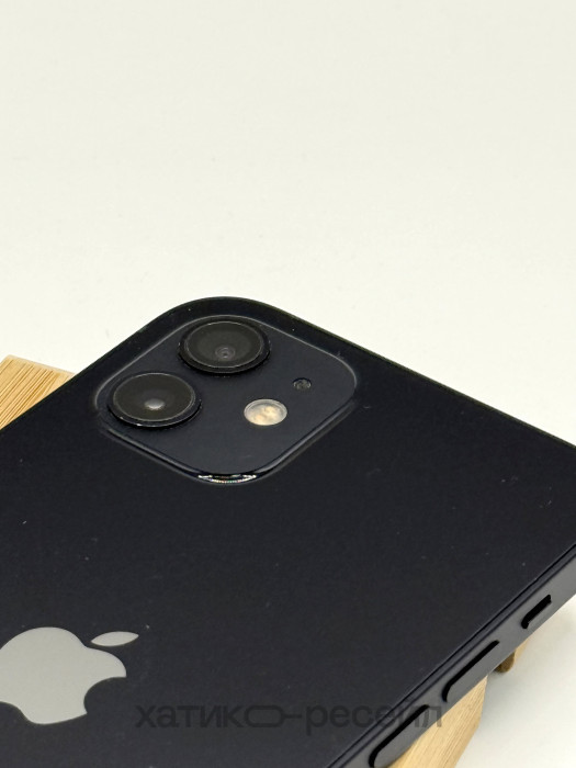 Б/у iPhone 12 64GB Черный
